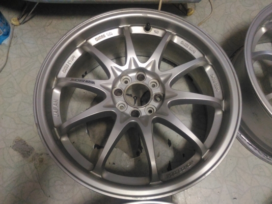 แม็กce28ขอบ17นิ้วใส่ได้4รู100อย่างเดียวไม่แตกไม่เชื่อมขอบหนาๆครบชุด4วง3000งดต่อไม่รับจอง