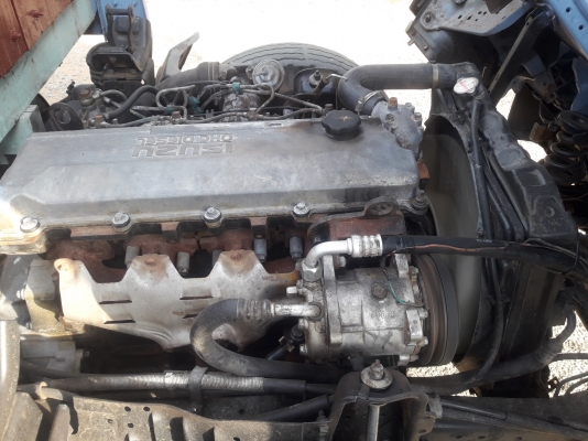 รถบรรทุกหกล้อ ISUZU NKR หัวการ์ตูน เครื่อง 120 แรงม้าปี40