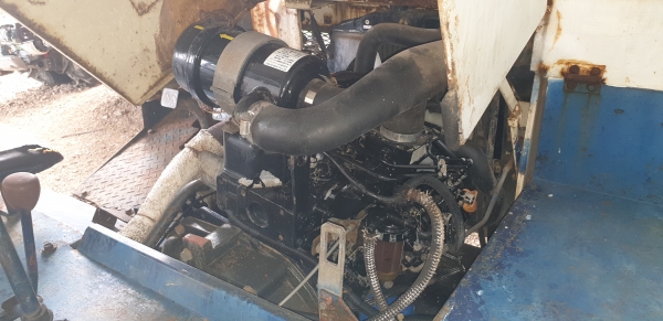 8 ล้อ 20 แรง รถบรรทุกการเกษตรและก่อสร้าง