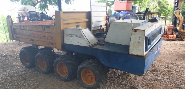 8 ล้อ 20 แรง รถบรรทุกการเกษตรและก่อสร้าง