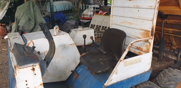 8 ล้อ 20 แรง รถบรรทุกการเกษตรและก่อสร้าง