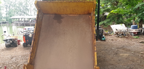 8 ล้อ 20 แรง รถบรรทุกการเกษตรและก่อสร้าง