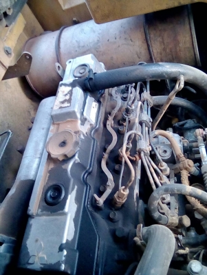 รถแบคโฮยี่ห้อ Cat 308 b  75 แรง เก่านอก มีใบอินวอยช์ พร้อมเทลเลอร์