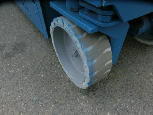 GENIE GS2032 : รถกระเช้า ขากรรไกร สูง 6 เมตร นำเข้าจากญี่ปุ่น โทร.080-6565422 (หนิง)