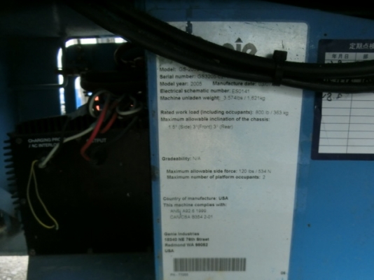 GENIE GS2032 : รถกระเช้า ขากรรไกร สูง 6 เมตร นำเข้าจากญี่ปุ่น โทร.080-6565422 (หนิง)