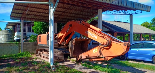 ปรับลดราคาเหลือ 1,200,000 ขาย HITACHI ZX200-5G ไม่มีเอกสารไมล์ 8200ชม.ราคา 1,350,000