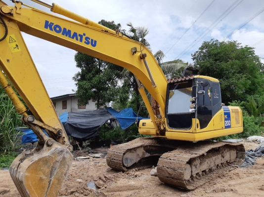 ขายรถแบคโฮ KOMATSU PC200-7