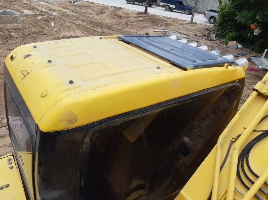 ขายรถแบคโฮ KOMATSU PC200-7 ขายรถแบคโฮ KOMATSU PC200-7