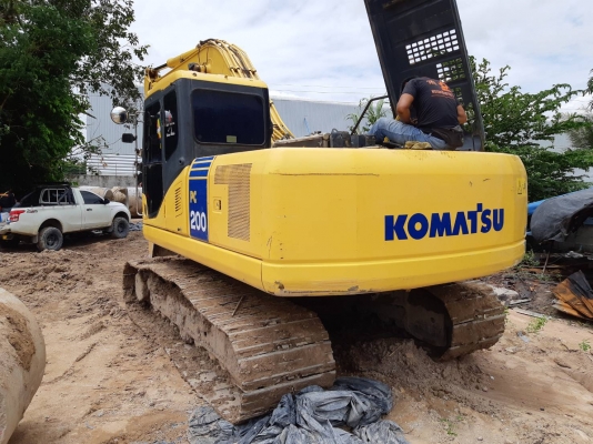 ขายรถแบคโฮ KOMATSU PC200-7 ขายรถแบคโฮ KOMATSU PC200-7