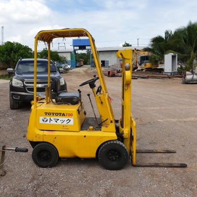 รถฟอร์คลิฟท์ Toyota 700 กิโล เก่าญี่ปุ่น ยกสูง 3 เมตร เครื่องเบนซิน