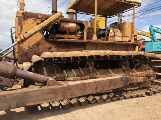 ขายรถดันดิน KOMATSU D80P-12 (D8) นำเข้าเองจากญี่ปุ่น สภาพสวยพร้อมใช้ มีVDOการทำงานครับ