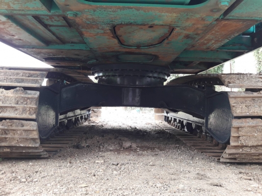 แบคโฮพร้อมใช้