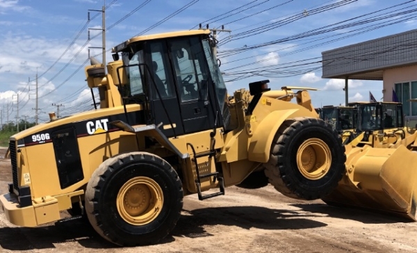 ขายรถตักล้อยาง CAT 950G นำเข้าเองจากญี่ปุ่น สภาพสวยพร้อมใช้ มีVDOการทำงานครับ