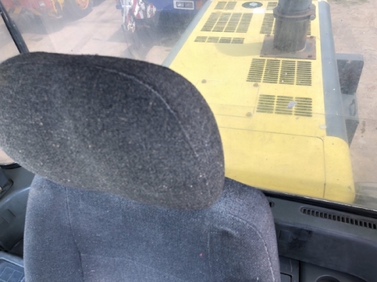 ขายรถตักล้อยาง KOMATSU WA300-3 รถนอกนำเข้าจากญี่ปุ่น สภาพสวยพร้อมใช้ มีVDOการทำงานครับ