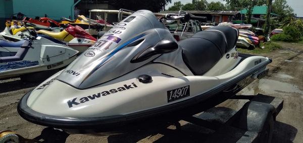 ขออนุญาต ขาย KAWASAKI Stx1100cc.เก่าญี่ปุ่น 3 ที่นั่ง มีถอยหลัง พร้อมขับครับ มีที่ลอง ขออนุญาต ขาย KAWASAKI Stx1100cc.เก่าญี่ปุ่น 3 ที่นั่ง มีถอยหลัง พร้อมขับครับ มีที่ลอง