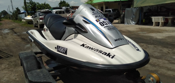 ขออนุญาต ขาย KAWASAKI Stx1100cc.เก่าญี่ปุ่น 3 ที่นั่ง มีถอยหลัง พร้อมขับครับ มีที่ลอง ขออนุญาต ขาย KAWASAKI Stx1100cc.เก่าญี่ปุ่น 3 ที่นั่ง มีถอยหลัง พร้อมขับครับ มีที่ลอง
