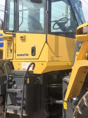 ขายรถตักล้อยาง KOMATSU WA320-5 รถนอกนำเข้าจากญี่ปุ่น สภาพสวยพร้อมใช้