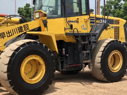 ขายรถตักล้อยาง KOMATSU WA380-6 ปี 2010 รถนอกนำเข้าจากญี่ปุ่น สภาพสวยพร้อมใช้ มีVDOการทำงานครับ