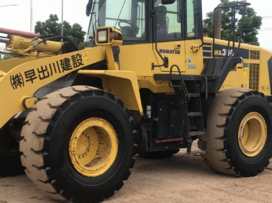 ขายรถตักล้อยาง KOMATSU WA380-6 ปี 2010 รถนอกนำเข้าจากญี่ปุ่น สภาพสวยพร้อมใช้ มีVDOการทำงานครับ