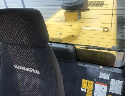 ขายรถตักล้อยาง KOMATSU WA380-6 ปี 2010 รถนอกนำเข้าจากญี่ปุ่น สภาพสวยพร้อมใช้ มีVDOการทำงานครับ