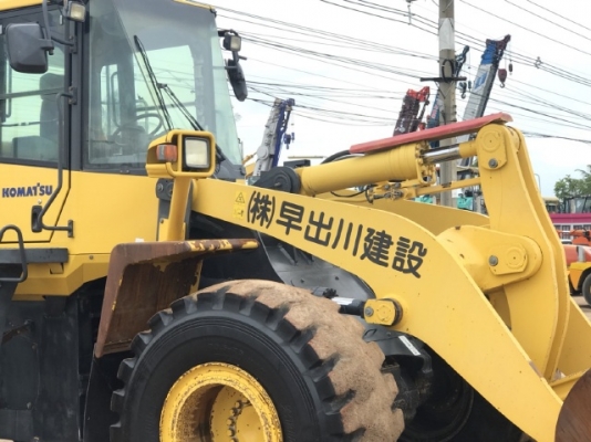 ขายรถตักล้อยาง KOMATSU WA380-6 ปี 2010 รถนอกนำเข้าจากญี่ปุ่น สภาพสวยพร้อมใช้ มีVDOการทำงานครับ