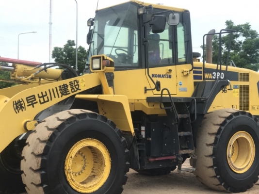 ขายรถตักล้อยาง KOMATSU WA380-6 ปี 2010 รถนอกนำเข้าจากญี่ปุ่น สภาพสวยพร้อมใช้ มีVDOการทำงานครับ