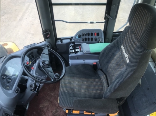 ขายรถตักล้อยาง KOMATSU WA380-6 ปี 2010 รถนอกนำเข้าจากญี่ปุ่น สภาพสวยพร้อมใช้ มีVDOการทำงานครับ