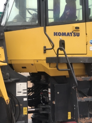 ขายรถตักล้อยาง KOMATSU WA380-6 ปี 2010 รถนอกนำเข้าจากญี่ปุ่น สภาพสวยพร้อมใช้ มีVDOการทำงานครับ