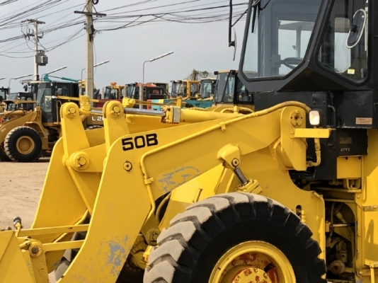 ขายรถตักล้อยาง TCM 50BZ2 (เท่าเทียบ WA200) นำเข้าเองจากญี่ปุ่น สภาพสวยพร้อมใช้ มีVDOการทำงานครับ