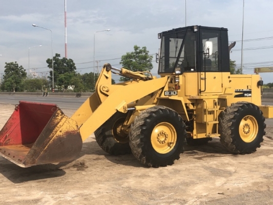 ขายรถตักล้อยาง TCM 830-2 (เท่าเทียบ WA100) (4,XXX ชั่วโมง) นำเข้าเองจากญี่ปุ่น สภาพสวยพร้อมใช้ มีVDOการทำงานครับ