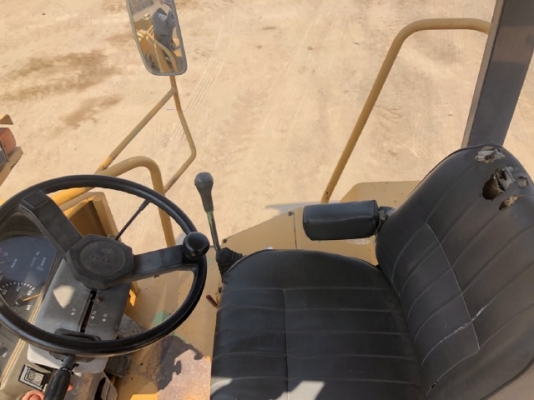 ขายรถตักล้อยาง TCM E830 นำเข้าเองจากญี่ปุ่น สภาพสวยพร้อมใช้ มีVDOการทำงานครับ