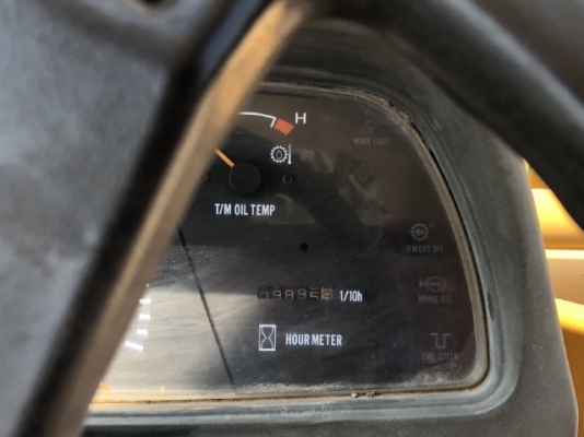 ขายรถตักล้อยาง TCM E830 นำเข้าเองจากญี่ปุ่น สภาพสวยพร้อมใช้ มีVDOการทำงานครับ