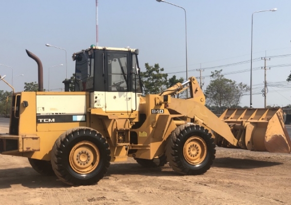 ขายรถตักล้อยาง TCM 840-2 แขนยาวพิเศษ นำเข้าเองจากญี่ปุ่น สภาพสวยพร้อมใช้ มีVDOการทำงานครับ