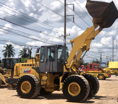 ขายรถตักล้อยาง TCM L27 (เทียบเท่า WA300) นำเข้าเองจากญี่ปุ่น สภาพสวยพร้อมใช้ มีVDOการทำงานครับ