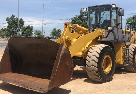 ขายรถตักล้อยาง TCM L27 (เทียบเท่า WA300) นำเข้าเองจากญี่ปุ่น สภาพสวยพร้อมใช้ มีVDOการทำงานครับ