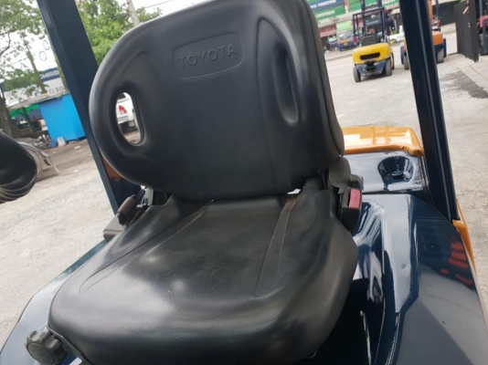 ขายรถโฟล์คลิฟท์ Toyota 7FD25 นำเข้าจากญี่ปุ่น เครื่องสมบูรณ์ พร้อมใช้งาน