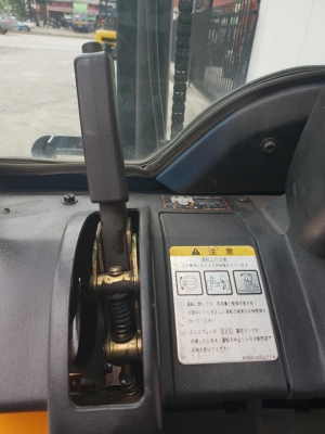 ขายรถโฟล์คลิฟท์ Toyota 7FD25 นำเข้าจากญี่ปุ่น เครื่องสมบูรณ์ พร้อมใช้งาน