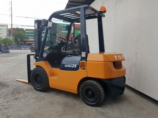 ขายรถโฟล์คลิฟท์ Toyota 7FD25 นำเข้าจากญี่ปุ่น เครื่องสมบูรณ์ พร้อมใช้งาน