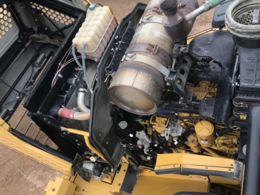 ขายรถตักล้อยาง CAT 950K ปี 2014 นำเข้าเองจากญี่ปุ่น สภาพพร้อมใช้ มีVDOการทำงานครับ