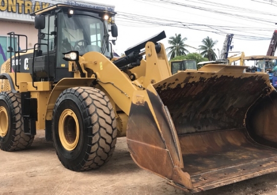 ขายรถตักล้อยาง CAT 950K ปี 2014 นำเข้าเองจากญี่ปุ่น สภาพพร้อมใช้ มีVDOการทำงานครับ