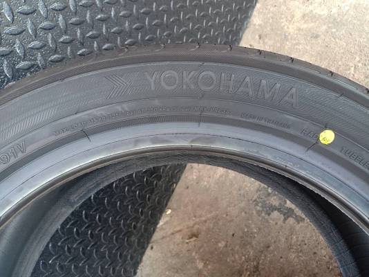 YOKOHAMA V551 215/50R17 ยางญี่ปุ่น ลดราคาพิเศษ เส้นละ 3,500 บาท YOKOHAMA V551 215/50R17 ยางญี่ปุ่น ลดราคาพิเศษ เส้นละ 3,500 บาท