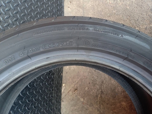 YOKOHAMA V551 215/50R17 ยางญี่ปุ่น ลดราคาพิเศษ เส้นละ 3,500 บาท YOKOHAMA V551 215/50R17 ยางญี่ปุ่น ลดราคาพิเศษ เส้นละ 3,500 บาท