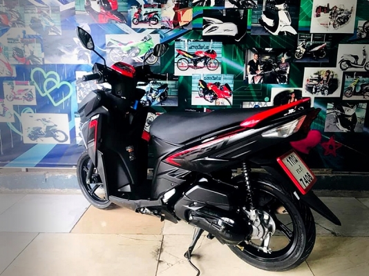 gt125 2017 สีดำแดง รถเครื่องเดิมดี สีสวย 25900