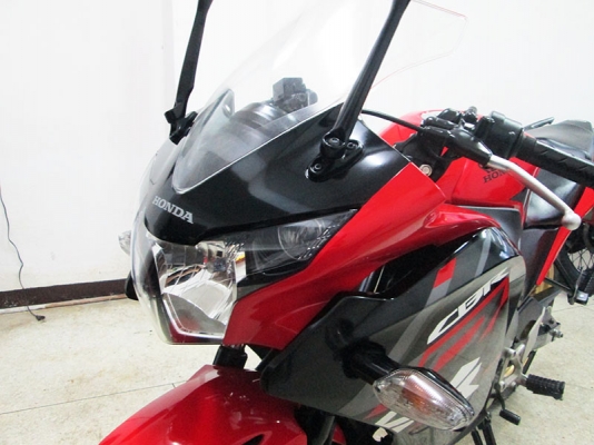สด ผ่อน ขาย Honda CBR 150 R ไมล์แท้ 6948 กม ปี 2017 สภาพเดิมๆ เครื่องหัวฉีดประหยัดน้ำมัน