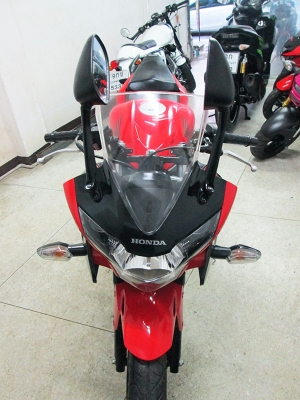 สด ผ่อน ขาย Honda CBR 150 R ไมล์แท้ 6948 กม ปี 2017 สภาพเดิมๆ เครื่องหัวฉีดประหยัดน้ำมัน