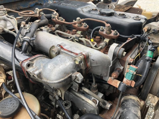 ขายครับ รถบรรทุก 6 ล้อ ISUZU NPR115hp 5 เมตร สวยเดิมพร้อมใช้งาน ราคาพิเศษสุดๆ
