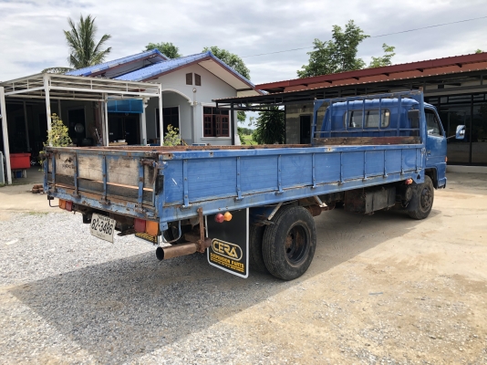 ขายครับ รถบรรทุก 6 ล้อ ISUZU NPR115hp 5 เมตร สวยเดิมพร้อมใช้งาน ราคาพิเศษสุดๆ