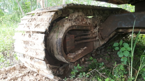 ขาย แบคโฮ KOMATSU PC150 เครื่องเดิม ปั้มดีช่วงล่างโซ่สวย ใบเต็ม เอวแน่น เอกสารใบซื้อขาย ราคาต่อรองได้ครับ