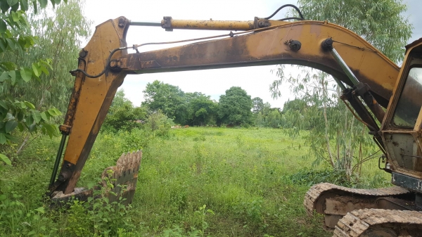 ขาย แบคโฮ KOMATSU PC150 เครื่องเดิม ปั้มดีช่วงล่างโซ่สวย ใบเต็ม เอวแน่น เอกสารใบซื้อขาย ราคาต่อรองได้ครับ