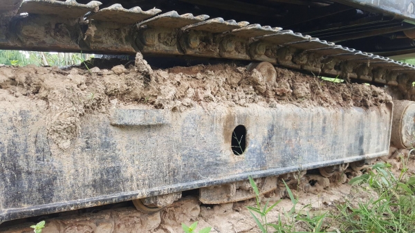 ขาย แบคโฮ KOMATSU PC150 เครื่องเดิม ปั้มดีช่วงล่างโซ่สวย ใบเต็ม เอวแน่น เอกสารใบซื้อขาย ราคาต่อรองได้ครับ